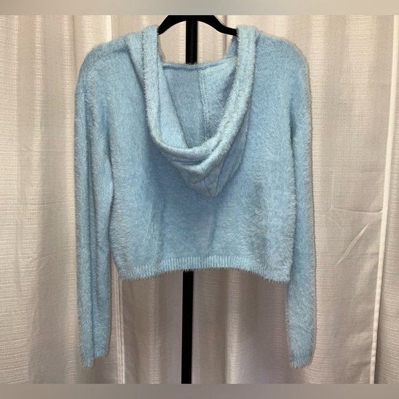 Chelsea & Violet Light Blue Sweater Cropped Fuzzy Soft Hoodie | size Small - Picture 5 of 6
